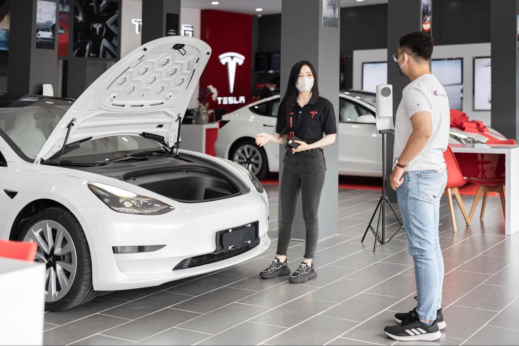 Why Was Tesla's Marketing Strategy Successful?